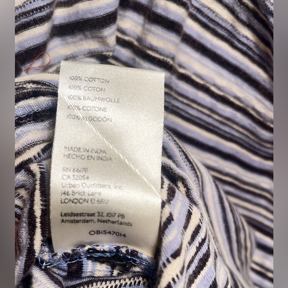 We The Free on fire blue stripe multi coloured hooded sleeveless crop top XS - Picture 6 of 7